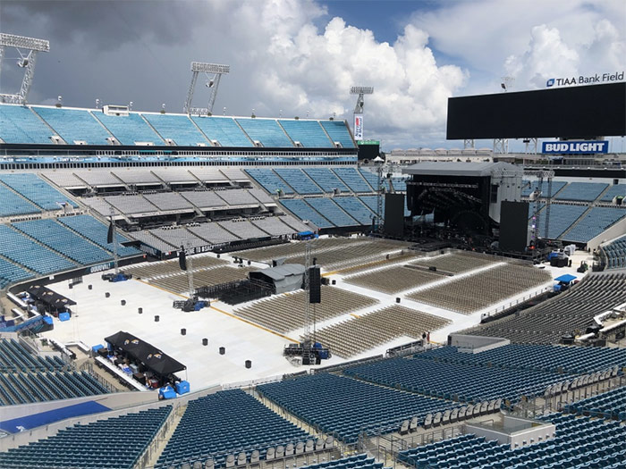 Field VIP Club at TIAA Bank Field 